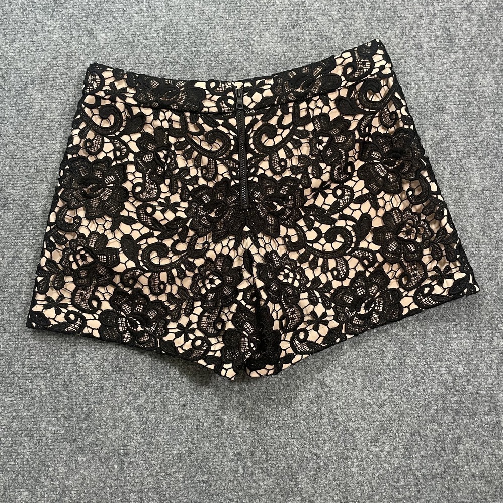 Alice + Olivia Shorts Women Sz 2 Black Lace Lined Hot Pants Festival Booty Short - Picture 2 of 13